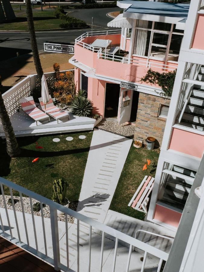 The Pink Hotel Coolangatta Gold Coast Bagian luar foto