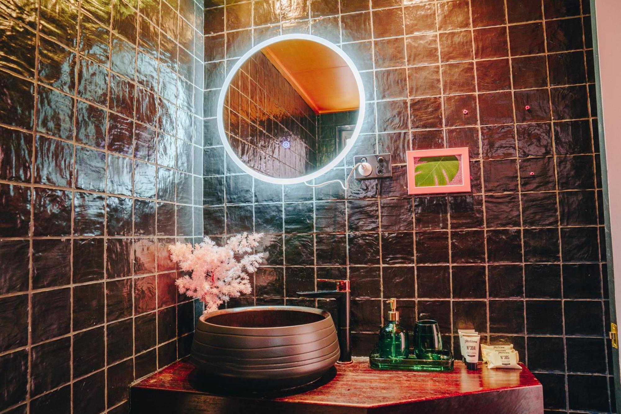 The Pink Hotel Coolangatta Gold Coast Bagian luar foto
